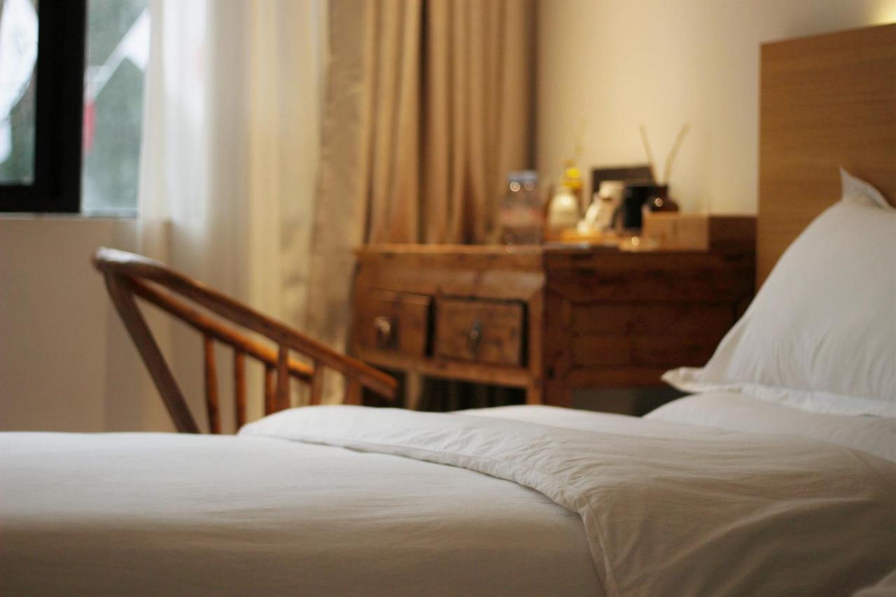 Moonlight Hotel Чънду Екстериор снимка