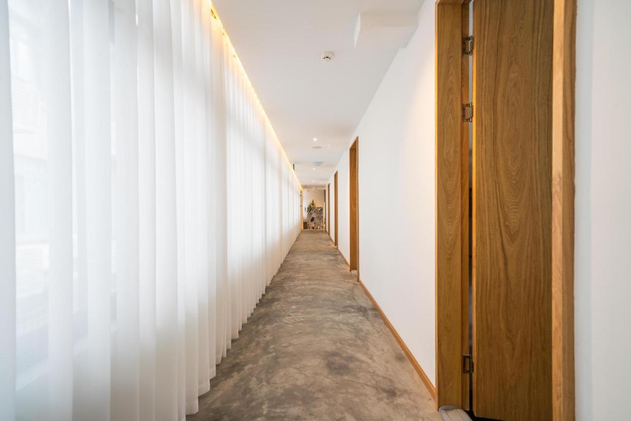 Moonlight Hotel Чънду Екстериор снимка